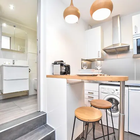 Comfortable In The Heart Of * Parigi